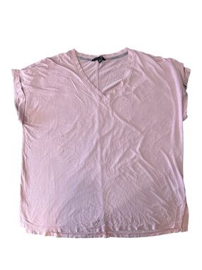 Banana Republic lavender Relaxed V-Neck Tee size XL
